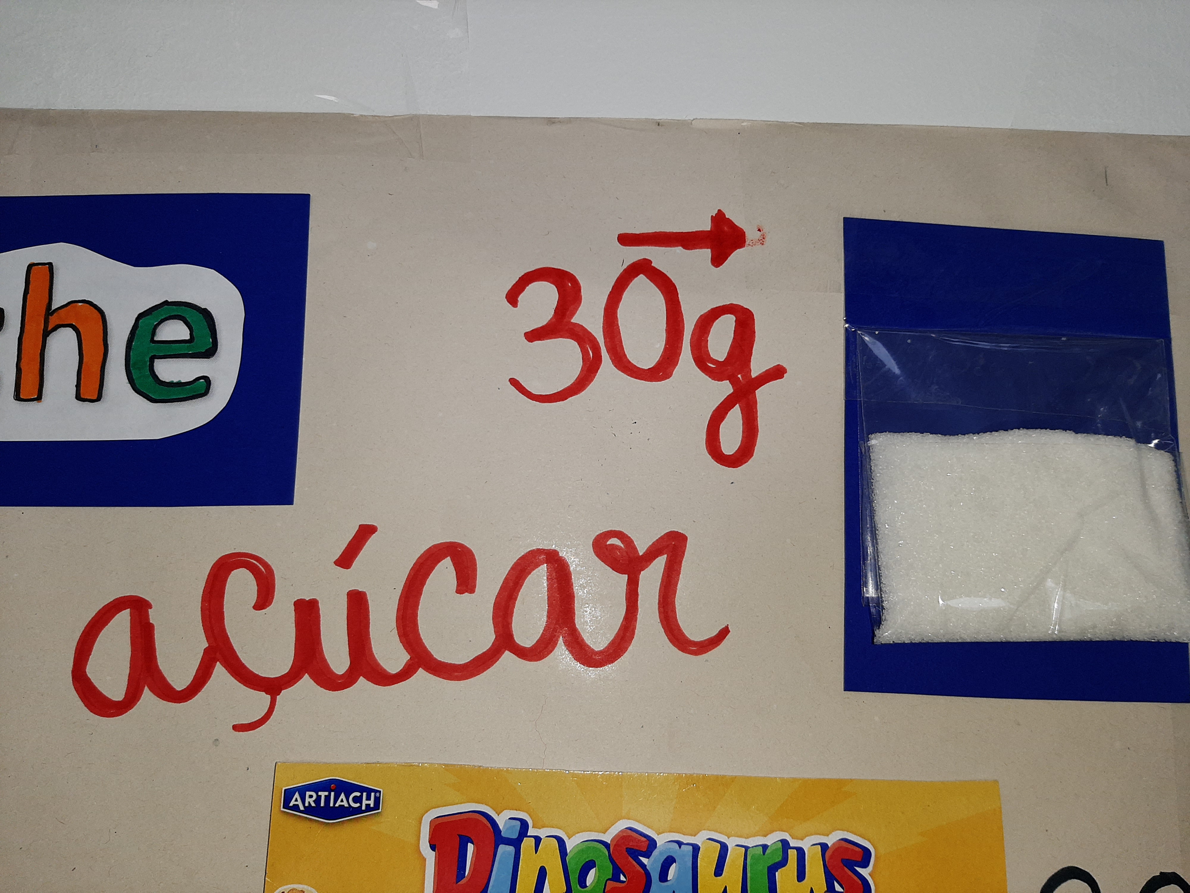 Detalhe da quantidade de açúcar (Os alunos consideraram que a quantidade a colocar deveria ser próxima do alimento com maior quantidade).